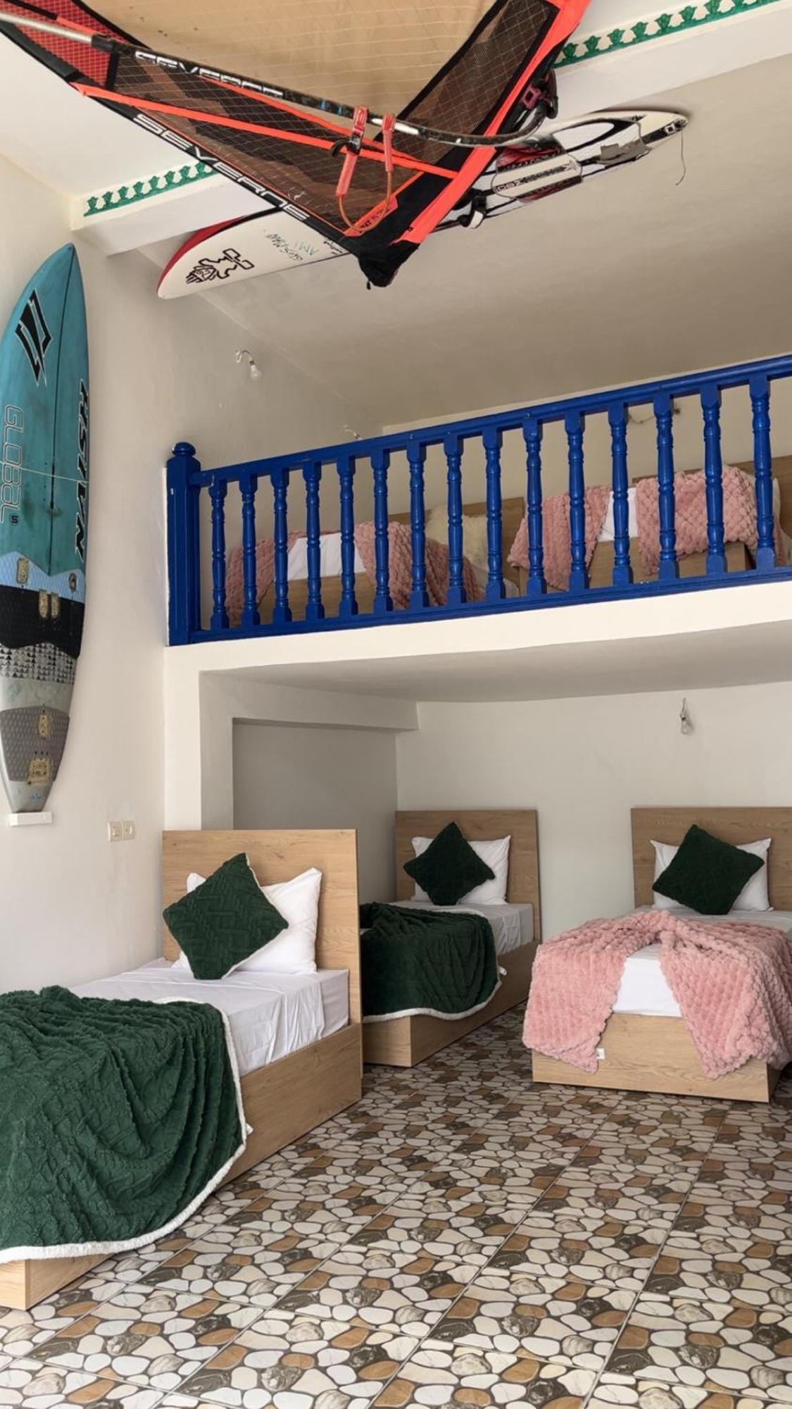 Yousurf Surf House *